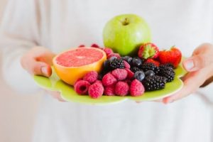 Hanya Makan Buah Saja Tanpa Makan Nasi